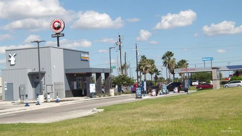 820 N Salinas Blvd, Donna, TX, 78537-6572 | Card Image