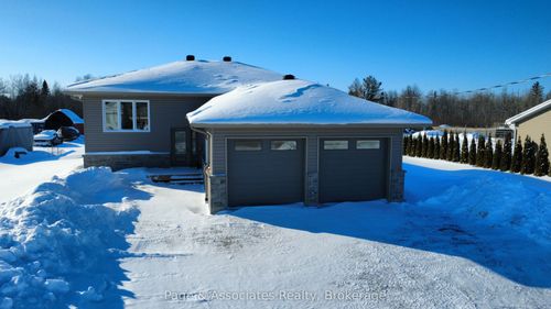 547 Dutrisac Rd, Sturgeon Falls, ON, P2B2J9 | Card Image