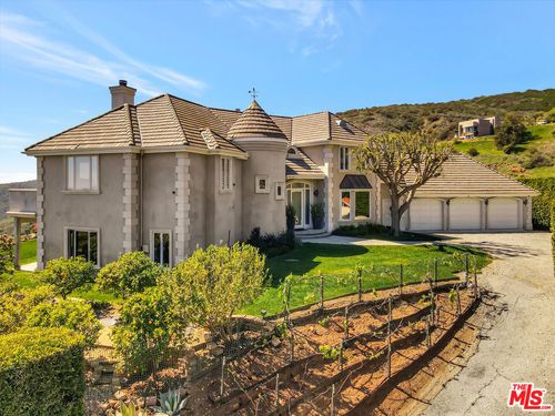 3000 Sequit Dr, MALIBU, CA, 90265 | Card Image