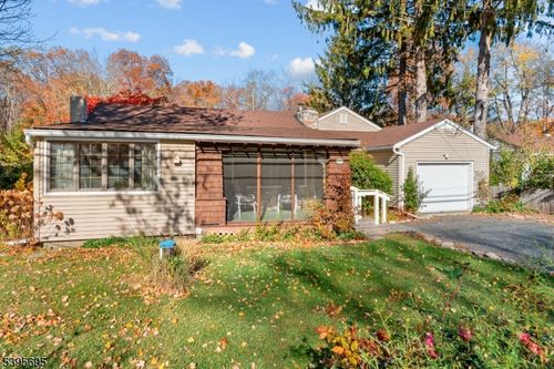 221 Fairview Ave, Newton, NJ, 07860-6875 | Card Image