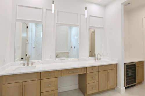 140 E 37th St, Houston, TX, 77018-6530 | Card Image