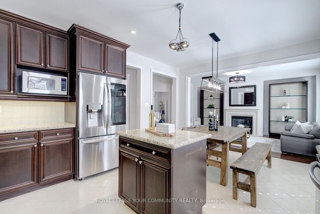 24 Rock Elm Crt, House other with 5 bedrooms, 4 bathrooms and 4 parking in Maple ON | Image 19