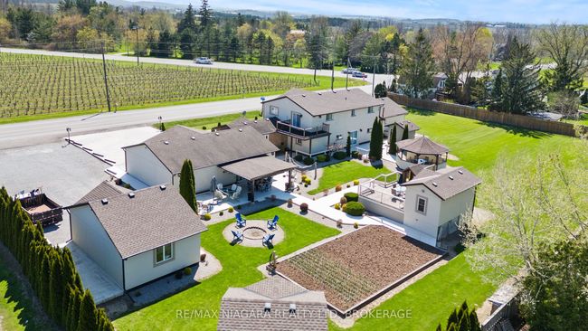 724 Line 3 Rd, House other with 4 bedrooms, 3 bathrooms and 20 parking in Niagara on the Lake ON | Image 49