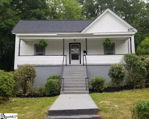 807 W Hampton St, Laurens, SC, 29360-2223 | Card Image