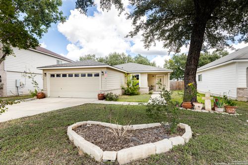 257 Katie Ct, Boerne, TX, 78006-8607 | Card Image