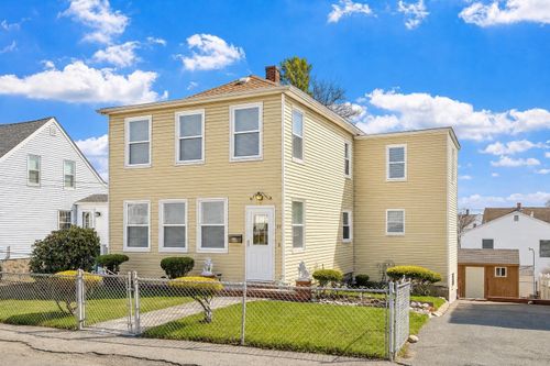 12 Dane St, Peabody, MA, 01960-5815 | Card Image