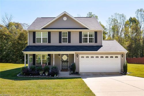 6277 Brentwood Park Ct, Rural Hall, NC, 27045-9017 | Card Image