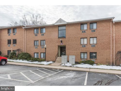 i-18-600 Campbell Cir, DOWNINGTOWN, PA, 19335-3266 | Card Image