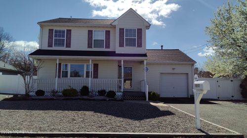 1217 Spray Ave, Beachwood, NJ, 08722-4421 | Card Image