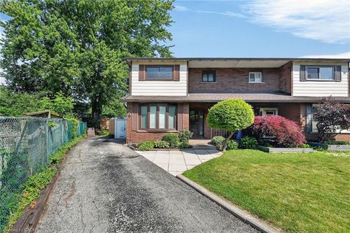 5 Hugo Crt, Hamilton, ON, L9C4Y8 | Card Image
