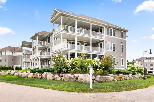 103-1 Compass Way, Westerly, RI, 02891-6305 | Card Image
