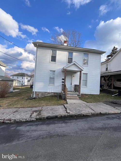 24 Hill St, FROSTBURG, MD, 21532-2229 | Card Image