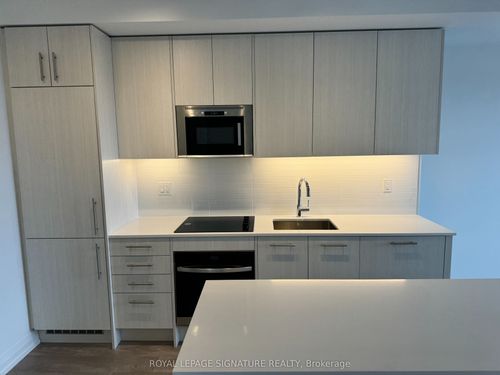 2711-286 Main St, Toronto, ON, M4C0B3 | Card Image