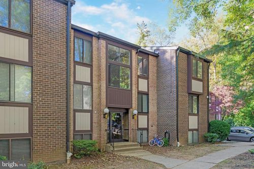 apt-202-9743 Kings Crown Ct, FAIRFAX, VA, 22031-5008 | Card Image