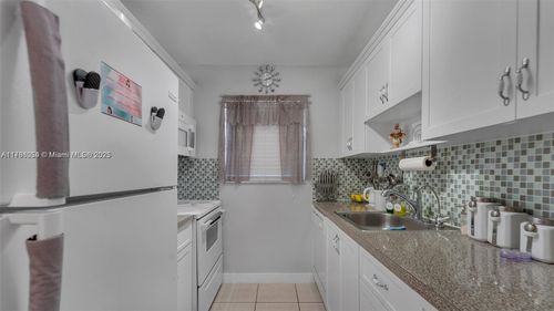 apt-106-3265 Griffin Rd, Fort Lauderdale, FL, 33312-6964 | Card Image