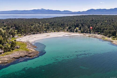 7690 Anderson Dr, Hornby Island, BC, V0R1Z0 | Card Image