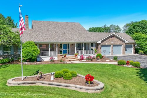 1545 Sunflower Dr, Sycamore, IL, 60178-8671 | Card Image