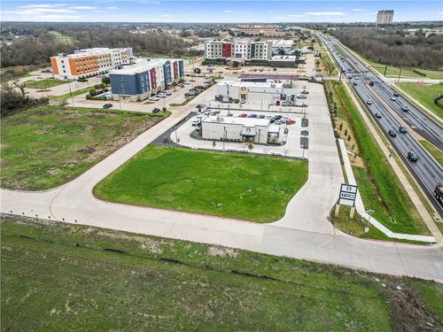 3047 University Dr, Bryan, TX, 77802 | Card Image