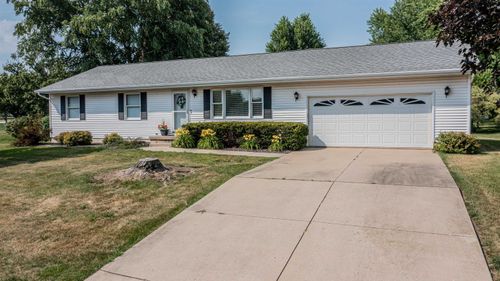 2001 Diana Dr, Mendota, IL, 61342-1169 | Card Image