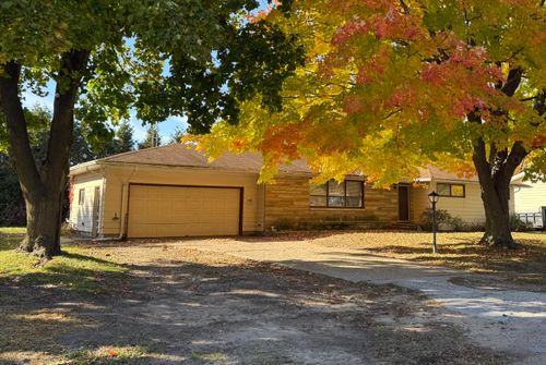 109 Bennett Ave, Hartford, MI, 49057-1131 | Card Image