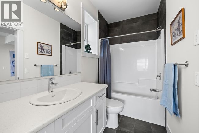 1436 Tower Ranch Dr, House other with 2 bedrooms, 3 bathrooms and 4 parking in Kelowna BC | Image 39
