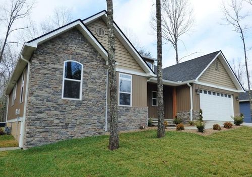 144 Hawes Cir, Crossville, TN, 38558-4516 | Card Image