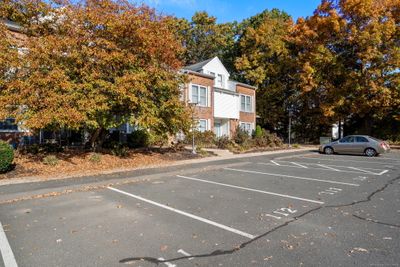 B3 - 10 Concorde Way, Condo with 1 bedrooms, 1 bathrooms and null parking in Windsor Locks CT | Image 3