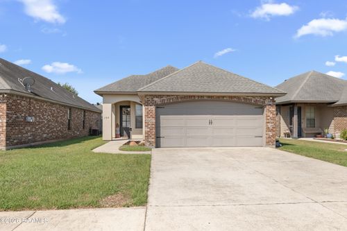 105 Cedar Mound Ln, Youngsville, LA, 70592-6190 | Card Image
