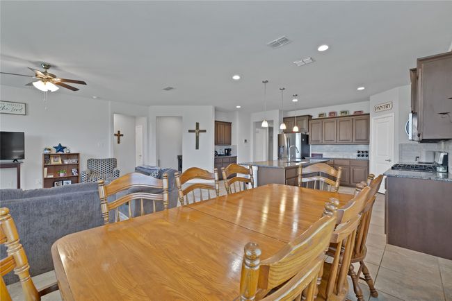 1099 Admiral Dr, House other with 4 bedrooms, 2 bathrooms and null parking in Azle TX | Image 11