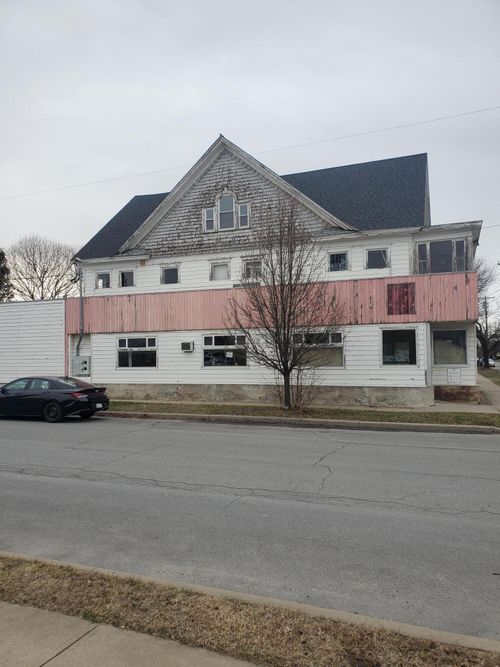 75 Montcalm Ave, Plattsburgh, NY, 12901-1507 | Card Image