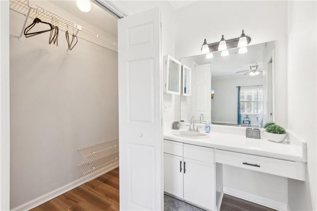 APT-405 - 2161 Peachtree Rd Ne, Condo with 2 bedrooms, 2 bathrooms and 1 parking in Atlanta GA | Image 20