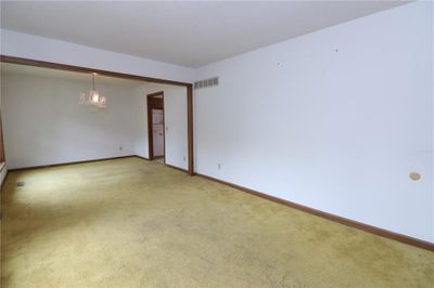 Empty room with light carpet | Image 2