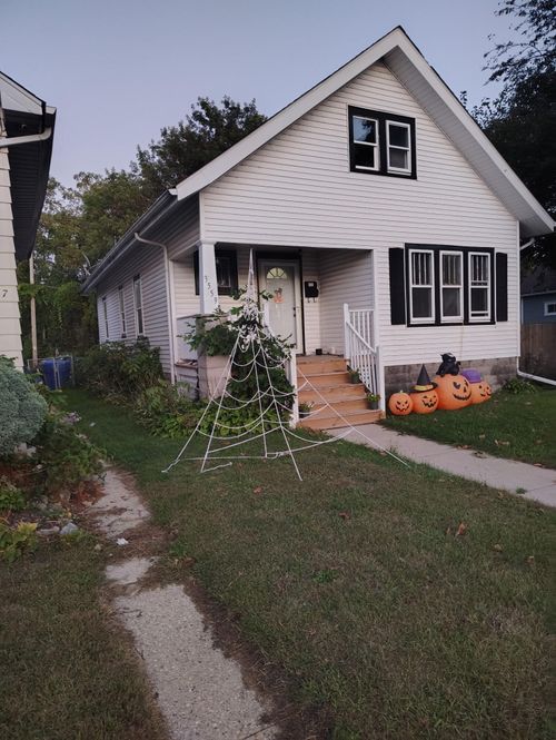 3559 14th Ave, Kenosha, WI, 53140-5403 | Card Image