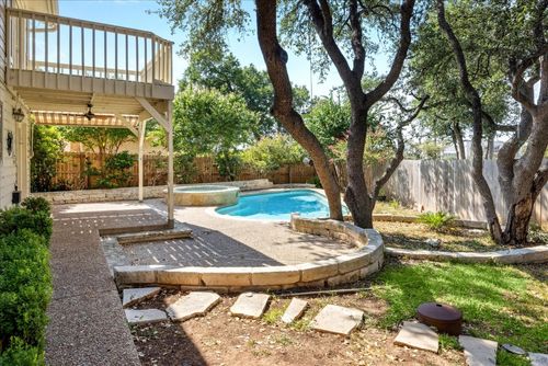 6104 Nashua Ct, Austin, TX, 78746-1435 | Card Image
