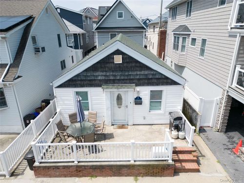 33 Minnesota Ave, Long Beach, NY, 11561-1312 | Card Image