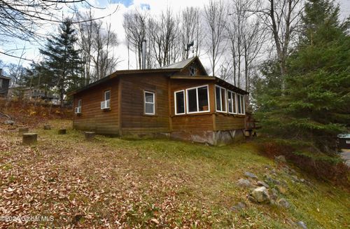 2 Mountain St, Middle Grove, NY, 12850-2448 | Card Image