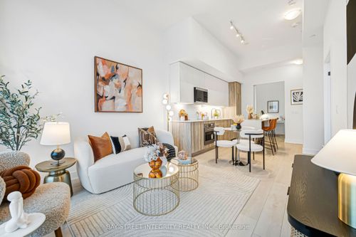 326-2485 Taunton Rd, Oakville, ON, L6H3R8 | Card Image