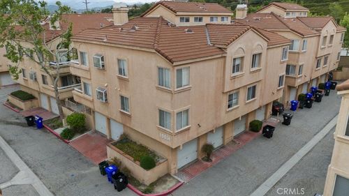 unit-30-19814 Sandpiper Pl, Newhall, CA, 91321-4311 | Card Image