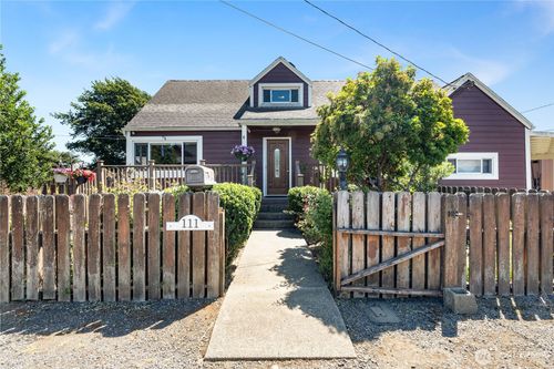 111 E King St, Aberdeen, WA, 98520-7812 | Card Image