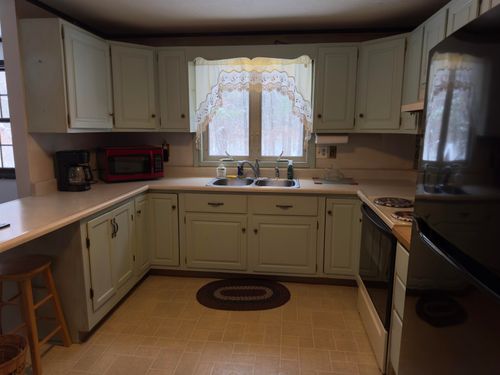 9 4th St, Fair Haven, VT, 05743-1109 | Card Image