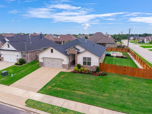 3353 Stonington Way, Bryan, TX, 77808-1449 | Card Image