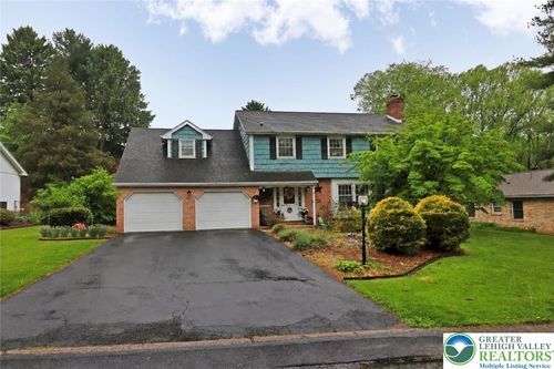 3076 Lindberg Ave, ALLENTOWN, PA, 18103-5510 | Card Image