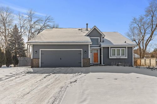 4577 Oak Chase Way, Eagan, MN, 55123-1810 | Card Image
