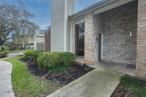 apt-89-8100 Cambridge St, Houston, TX, 77054-3100 | Card Image