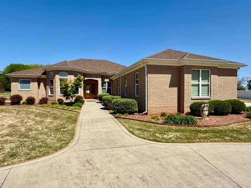 208 Maclin Cir, Tuscumbia, AL, 35674-6127 | Card Image