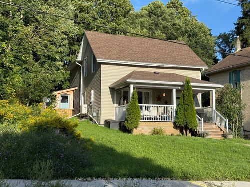 26 Yonge St N, Walkerton, ON, N0G2V0 | Card Image