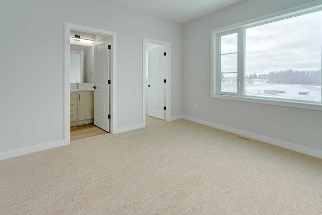 6 Memorial Parkway Sw, House other with 3 bedrooms, 2 bathrooms and 2 parking in Rural Red Deer County AB | Image 33