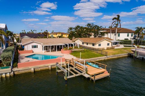 825 116th Avenue, TREASURE ISLAND, FL, 33706 | Card Image