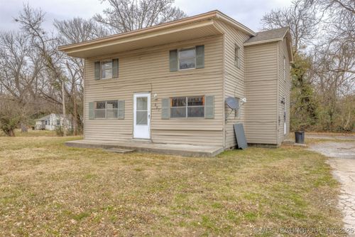 207 S Bixby St, Coweta, OK, 74429-2331 | Card Image