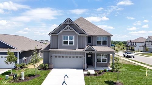 209 Greyhound Ave, Danville, IN, 46122-9099 | Card Image